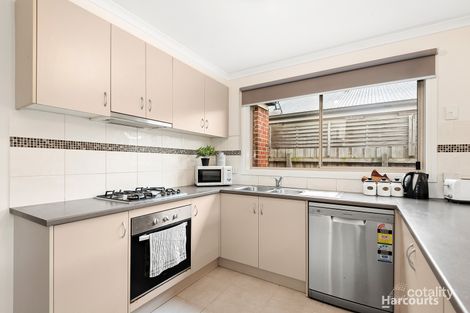 Property photo of 27 Currawong Crescent Pakenham VIC 3810