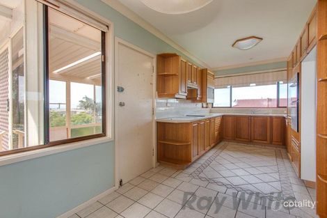Property photo of 17 Park Avenue Caves Beach NSW 2281