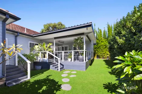 28 Kirra Rd, Allambie Heights, NSW 2100