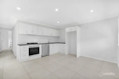 Property photo of 6 Oriole Street Glenmore Park NSW 2745