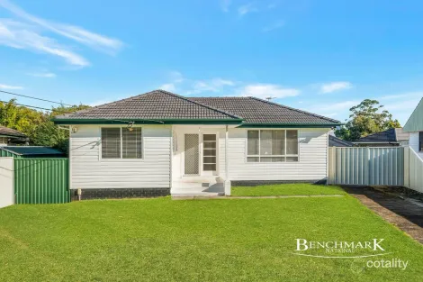 17 Facey Cres, Lurnea, NSW 2170