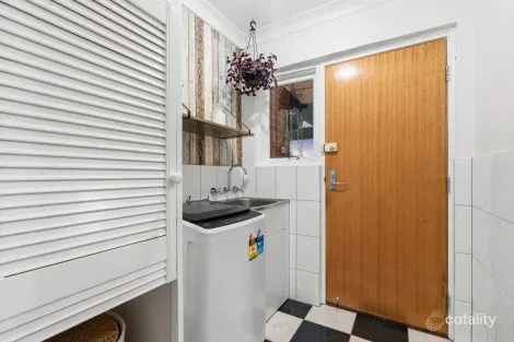 Property photo of 51 Arnold Drive Hackham SA 5163