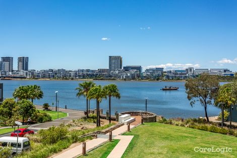 Property photo of 215/3 Amalfi Drive Wentworth Point NSW 2127
