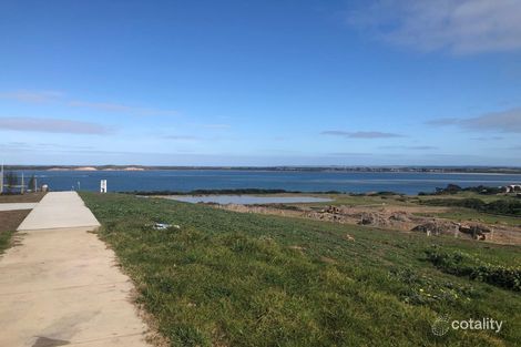 Property photo of 4 Earlshall Drive San Remo VIC 3925