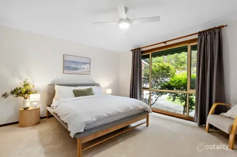 Property photo of 4 Eastlea Gardens Springwood NSW 2777