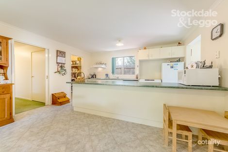 Property photo of 2 Evan Place Inverloch VIC 3996