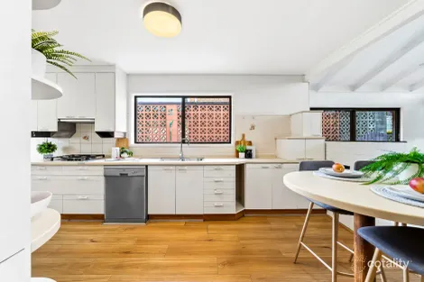 Property photo of 18 Worrell Street Macgregor QLD 4109