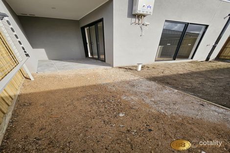 Property photo of 52 Nubeena Crescent Donnybrook VIC 3064