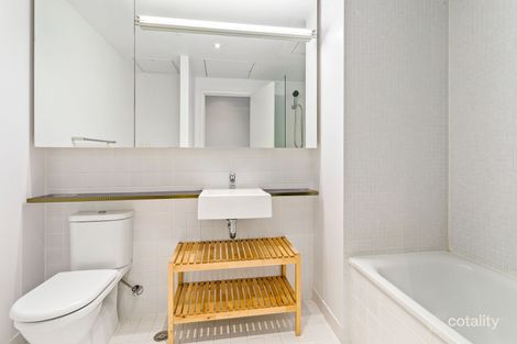 Property photo of 308/12 Waterview Walk Docklands VIC 3008