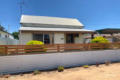 Property photo of 25 Ellengerah Street Narromine NSW 2821