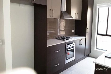 Property photo of 31 Gyrfalcon Way Doreen VIC 3754