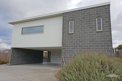 Property photo of 2/16 Bedstone Road Oakdowns TAS 7019