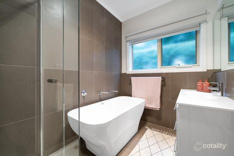 Property photo of 20-21 Mackie Close Hamlyn Heights VIC 3215