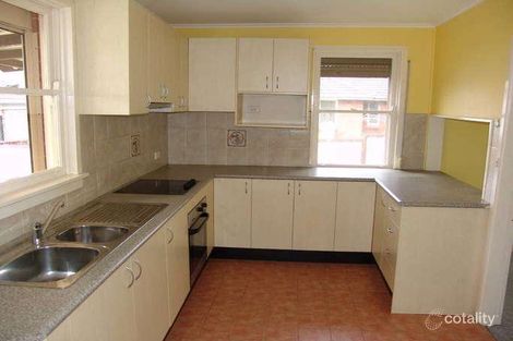 Property photo of 3 Oakdale Place Cartwright NSW 2168
