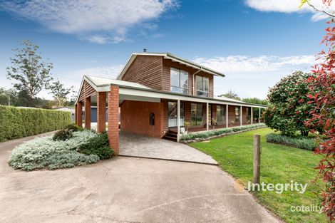 11 Robertson Rd, Kinglake, VIC 3763