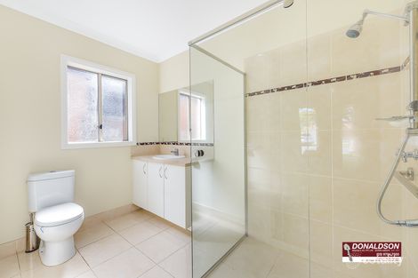 Property photo of 21 Avalon Crescent Cranbourne East VIC 3977