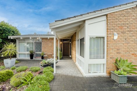 Property photo of 1 Silverdale Crescent Bellevue Heights SA 5050