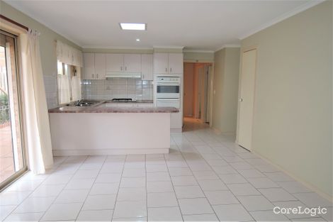 Property photo of 31 Danube Drive Werribee VIC 3030