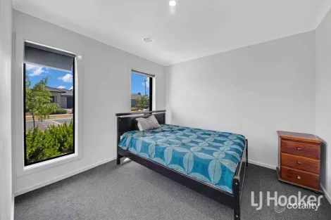 Property photo of 52 Wallangara Boulevard Harkness VIC 3337