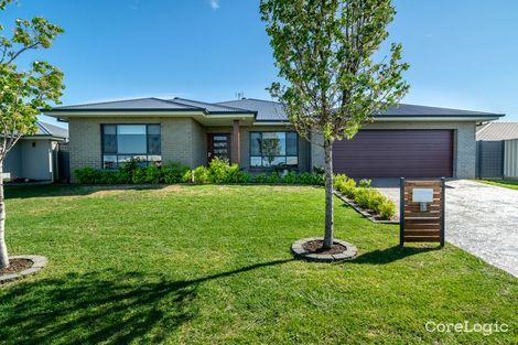 Property photo of 3 Tweed Place Dubbo NSW 2830