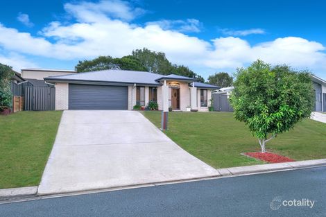 8 Excalibur Cres, Southside, QLD 4570