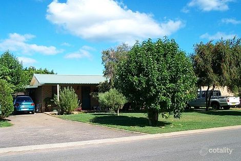 256 Third St, Wonthella, WA 6530