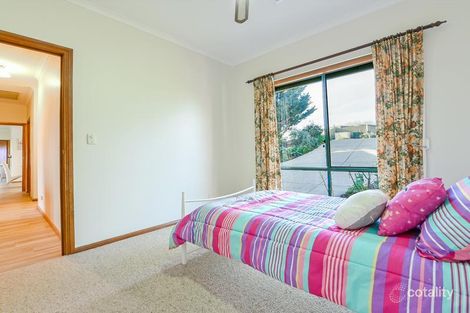 Property photo of 5 Triangle Court Noarlunga Downs SA 5168