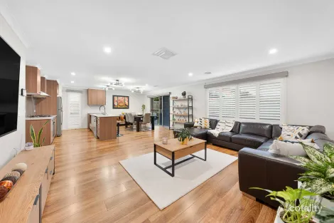 Property photo of 3 Wistow Chase Wollert VIC 3750