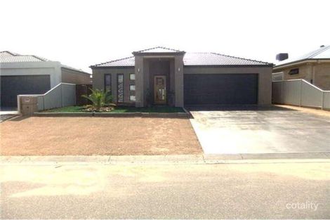 11 Black Wattle Ave, Epsom, VIC 3551