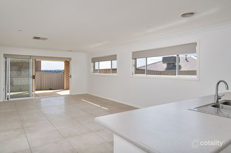 Property photo of 3 Darcy Drive Boorooma NSW 2650