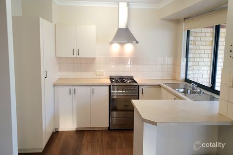 Property photo of 36 Royal Palm Drive Warnbro WA 6169