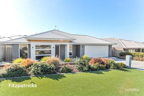Property photo of 16 Hollows Crescent Lloyd NSW 2650