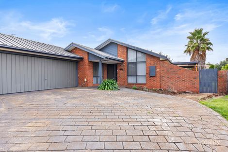 Property photo of 12 Riversdale Crescent Darley VIC 3340