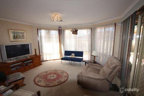 Property photo of 8 Skyfarmer Place Raby NSW 2566