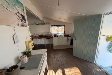 Property photo of 22 Turtle Street Curtis Island QLD 4680
