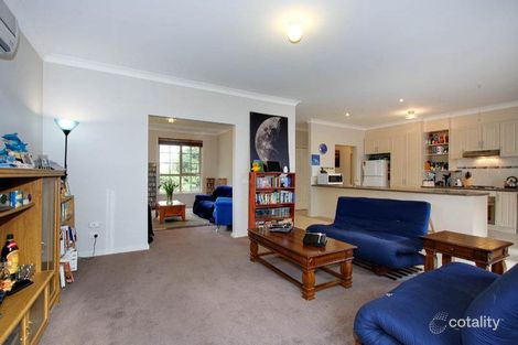 Property photo of 2/5 Selman Avenue Ferntree Gully VIC 3156