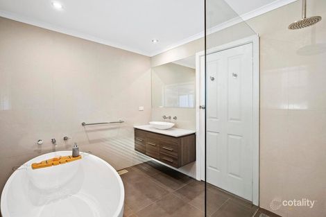 Property photo of 27 Swinburne Avenue Mooroolbark VIC 3138