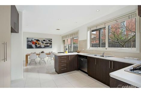 Property photo of 2/69 Franklin Road Doncaster East VIC 3109