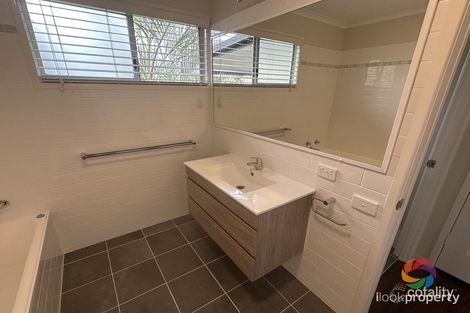 Property photo of 17 Berrigan Court Kin Kora QLD 4680