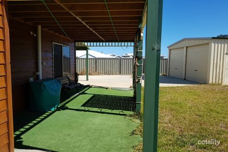 Property photo of 32 Craike Way Green Head WA 6514