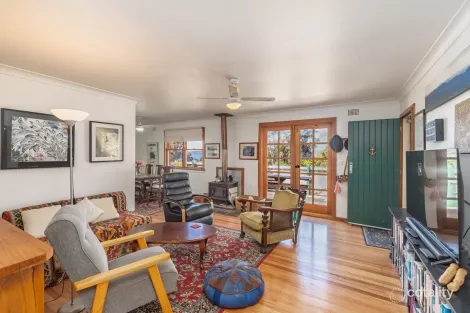 Property photo of 17 Bay Street Eden NSW 2551