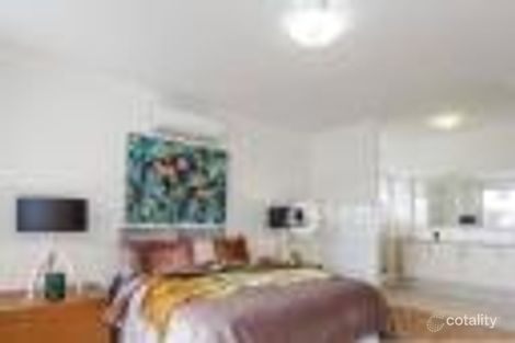 Property photo of 4 Cotswold Parade Aubin Grove WA 6164