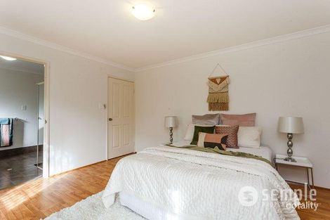 Property photo of 4 Cotswold Parade Aubin Grove WA 6164