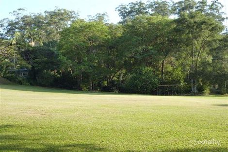Property photo of 28 Bahdilli Crescent Diddillibah QLD 4559