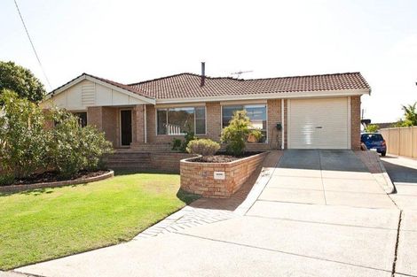Property photo of 12 Camfield Place Beldon WA 6027