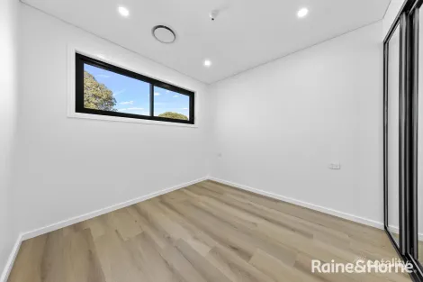 Property photo of 144 Juno Parade Greenacre NSW 2190