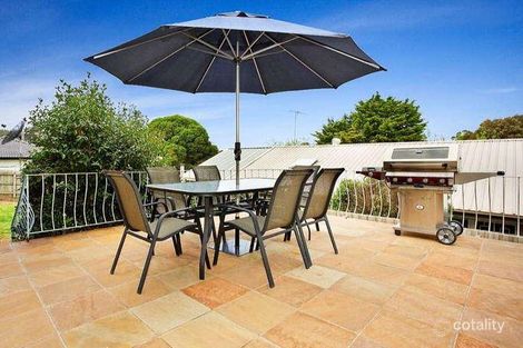 Property photo of 27 Oak Crescent Templestowe Lower VIC 3107