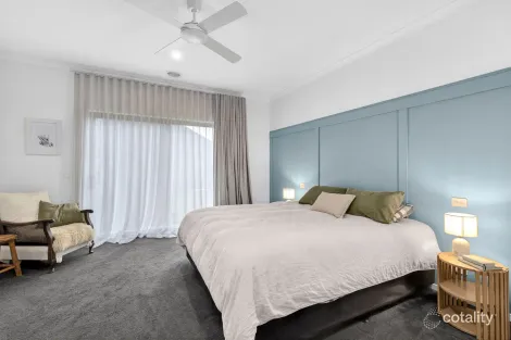 Property photo of 33 Whiteley Street Mount Duneed VIC 3217