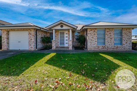 7 Wilton St, Bourkelands, NSW 2650