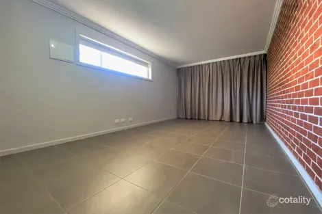 Property photo of 13B Crank Place Elderslie NSW 2570